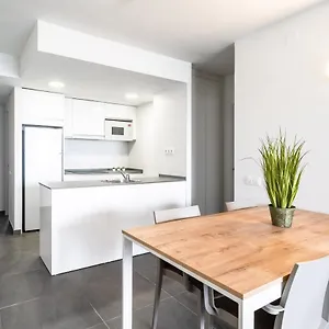 Rentalmar Blue & Pool Appartement